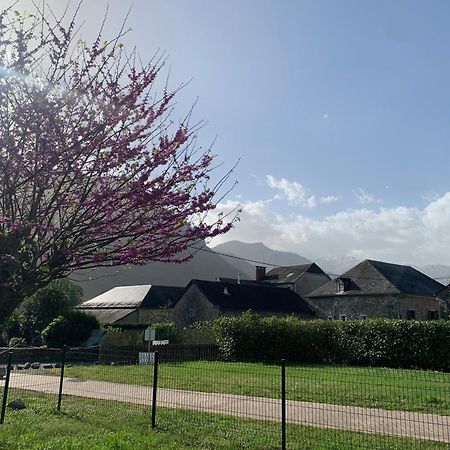 La Suite Unique - Le Jardin Sur Les Pyrenees- Vue Panoramique Montagne -Jardin Cloture Prive De 100M2-Parking-Linge De Lit Et Serviettes Compris- Bielle Bagian luar foto