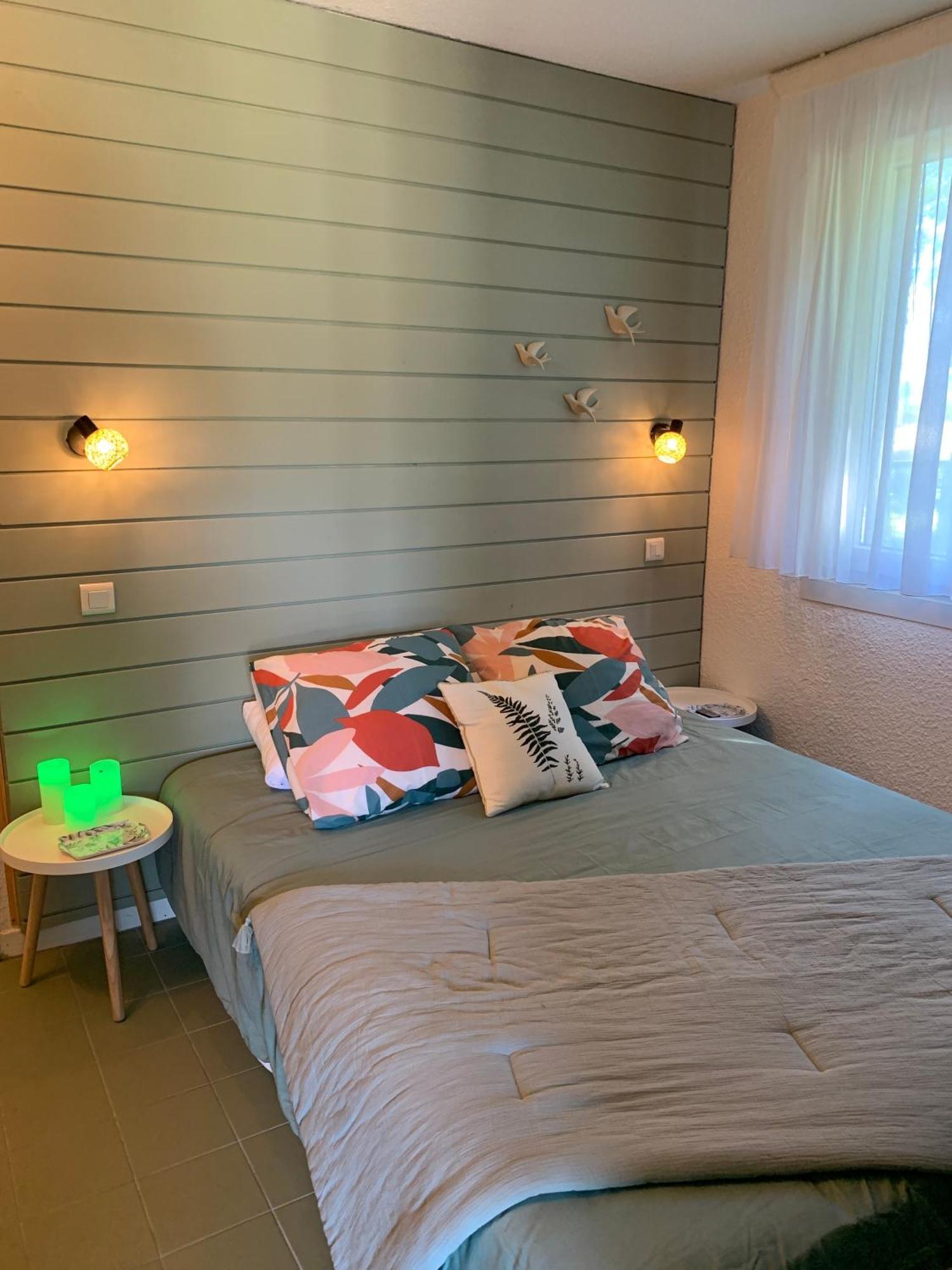 La Suite Unique - Le Jardin Sur Les Pyrenees- Vue Panoramique Montagne -Jardin Cloture Prive De 100M2-Parking-Linge De Lit Et Serviettes Compris- Bielle Bagian luar foto